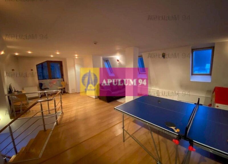 Vila de vanzare in Predeal